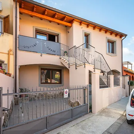 Casa Matilde - San Pietro Apartment *